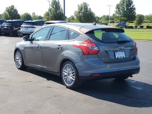 Used 2014 Ford Focus Titanium w/ Luxury Package FWD image 4