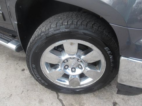 Used 2011 GMC Sierra 1500 SLE w/ Power Tech Package AWD/4WD image 4