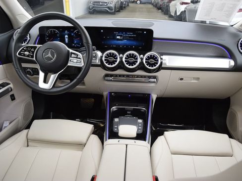Used 2022 Mercedes-Benz GLB 250 4MATIC image 22
