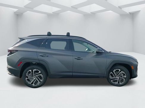 New 2025 Hyundai Tucson Limited image 4