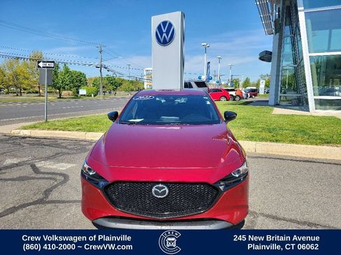Used 2022 MAZDA MAZDA3 s FWD image 2
