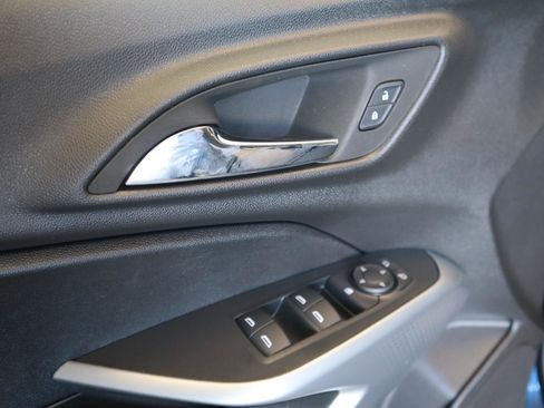 Used 2024 Chevrolet Trax LS w/ LS Convenience Package image 12