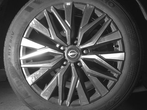 Used 2025 Nissan Altima 2.5 SV FWD image 15