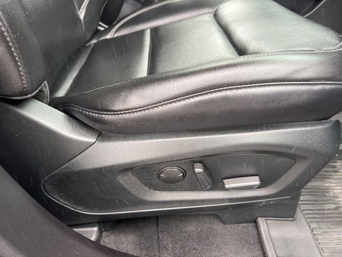 Certified 2022 Ford Explorer XLT w/ Equipment Group 202A image 12