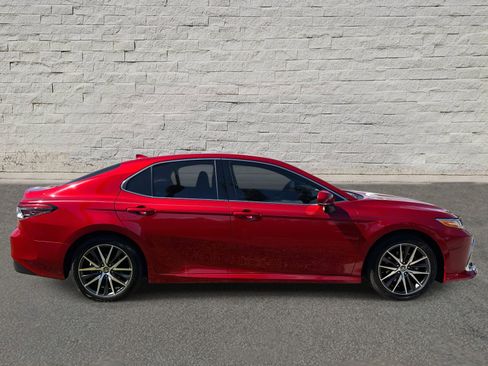 Used 2023 Toyota Camry XLE w/ Navigation Package FWD image 6