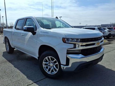 Used 2020 Chevrolet Silverado 1500 LT image 1