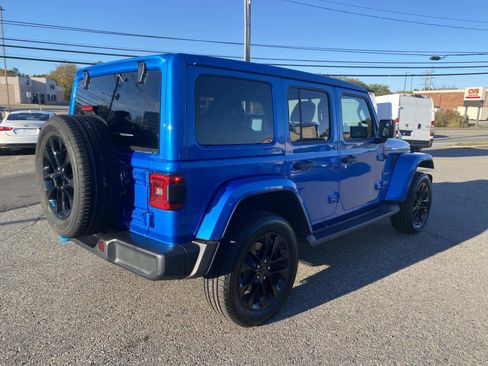 Certified 2022 Jeep Wrangler Unlimited Sahara w/ Cold Weather Group image 3