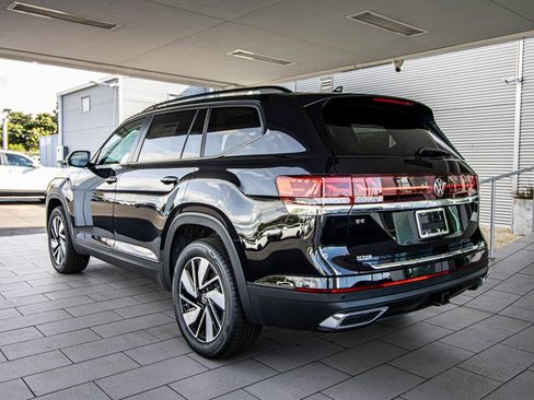 New 2026 Volkswagen Atlas SE image 13