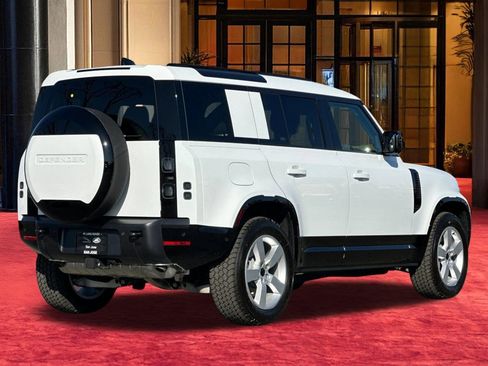 New 2026 Land Rover Defender 110 X-Dynamic SE image 8