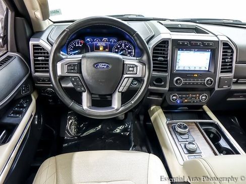 Used 2019 Ford Expedition Platinum AWD/4WD image 14