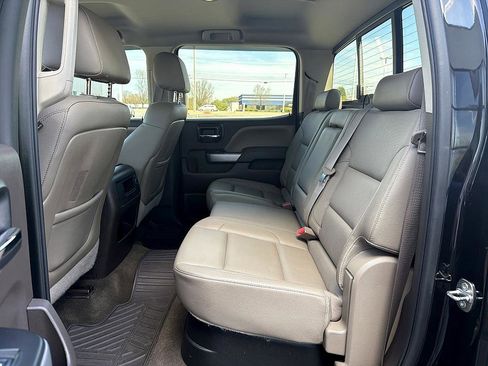 Used 2015 Chevrolet Silverado 1500 LTZ Z71 w/ LTZ Plus Package image 12