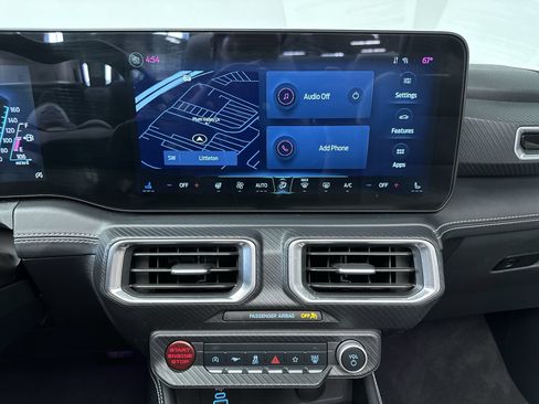 Used 2025 Ford Mustang GT Premium RWD image 18