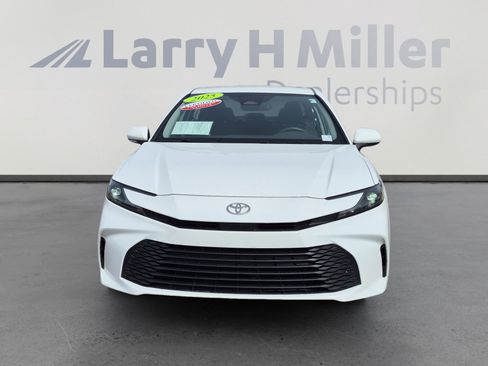 Certified 2025 Toyota Camry LE image 8