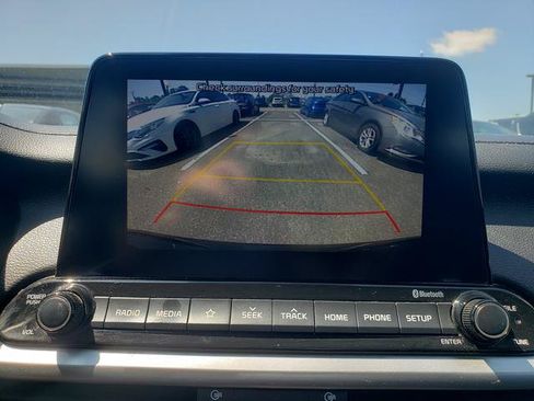 Used 2020 Kia Forte LXS FWD image 21