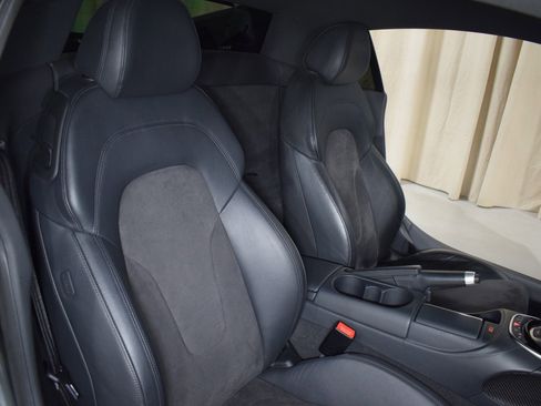 Used 2014 Audi R8 V8 w/ Convenience Package image 20