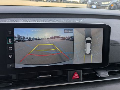 Used 2025 Kia Carnival SX image 22