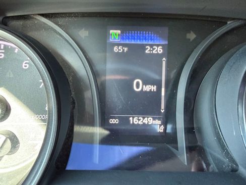 Used 2022 Toyota Camry SE w/ Carpet Mat Package (TMS) image 14