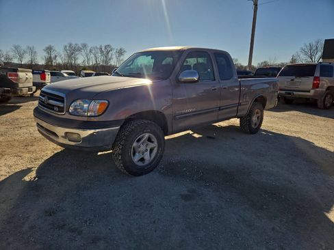 Used 2000 Toyota Tundra SR5 image 4
