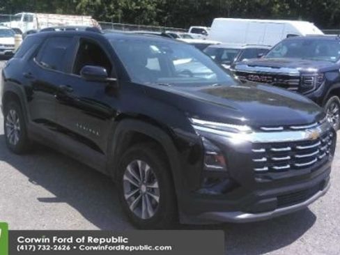 Used 2025 Chevrolet Equinox LT w/ Convenience Package II AWD/4WD image 9