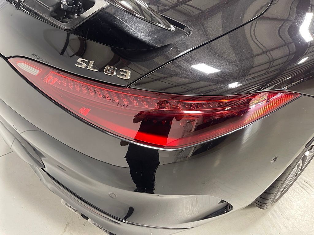 Used 2022 Mercedes-Benz SL 63 AMG 4MATIC image 17