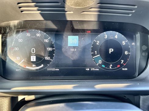 New 2026 Land Rover Discovery Limited Edition image 23