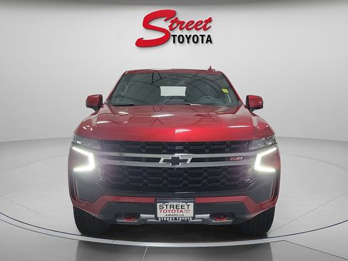 Used 2022 Chevrolet Tahoe Z71 w/ Luxury Package AWD/4WD image 6