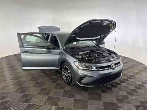 Used 2025 Volkswagen Jetta Sport FWD image 15