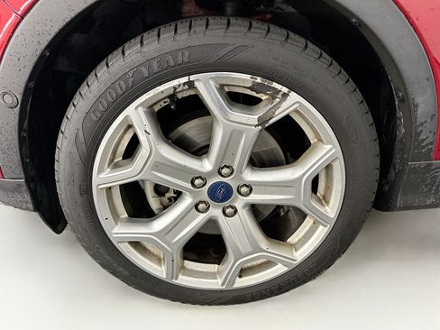 Used 2019 Ford Escape Titanium AWD/4WD image 37