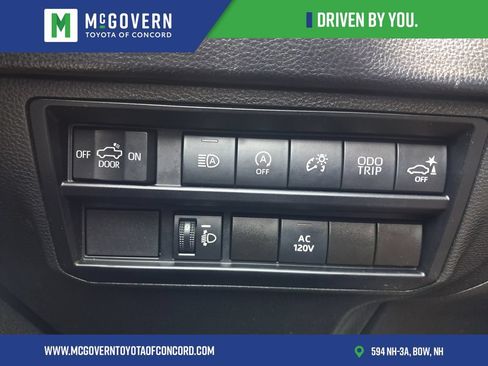 Used 2023 Toyota Tundra SR5 w/ SR5 Premium Package AWD/4WD image 28