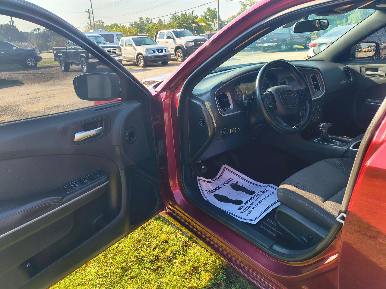 Used 2019 Dodge Charger SXT RWD image 13