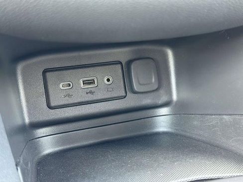 Used 2024 Chevrolet Equinox LT image 27