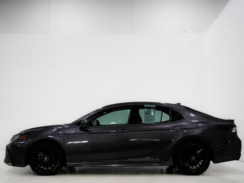 Used 2024 Toyota Camry XSE image 5