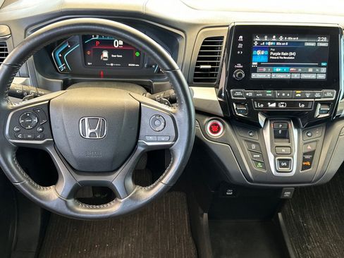 Used 2024 Honda Odyssey EX-L image 14