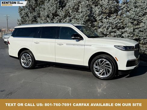 Used 2025 Lincoln Navigator L Reserve image 11