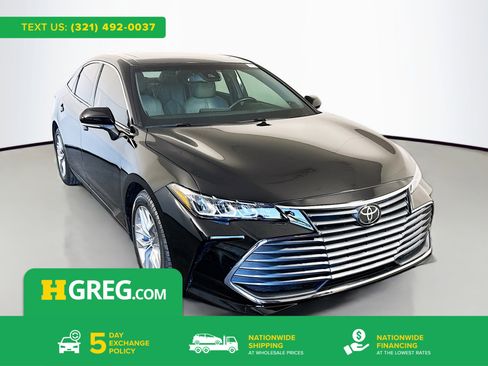 Used 2019 Toyota Avalon XLE w/ Moonroof Package image 1