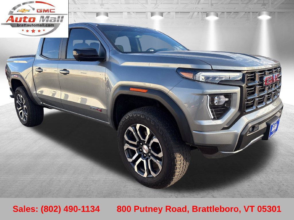 Used 2024 GMC Canyon AT4 w/ AT4 Premium Package AWD/4WD image 9