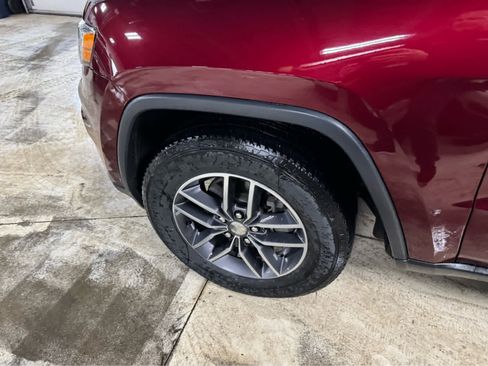 Used 2017 Jeep Grand Cherokee Limited w/ Trailer Tow Group IV image 10