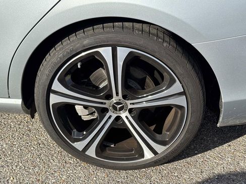 Used 2024 Mercedes-Benz C 300 Sedan image 4