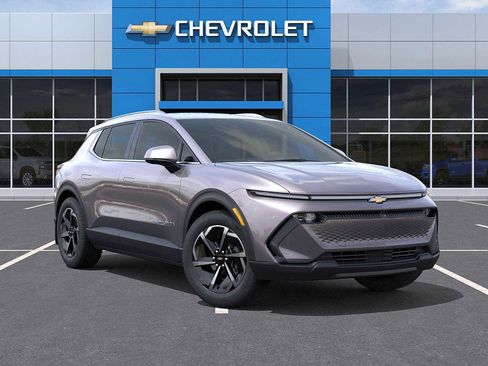 New 2026 Chevrolet Equinox EV LT image 7