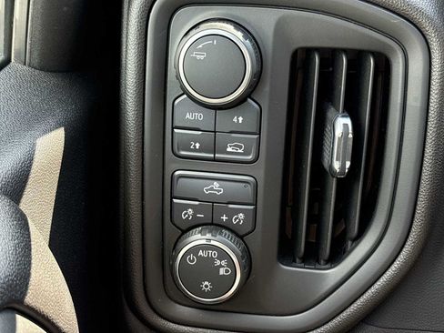 Used 2022 Chevrolet Silverado 1500 Custom AWD/4WD image 33