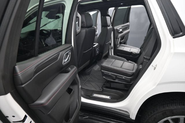 Used 2024 Chevrolet Tahoe RST w/ Luxury Package AWD/4WD image 19