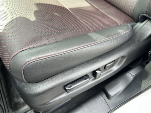 Used 2025 Honda Ridgeline Black Edition image 23