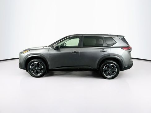 Used 2025 Nissan Rogue SV AWD/4WD image 4