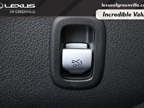 Used 2024 Mercedes-Benz C 300 Sedan image 13