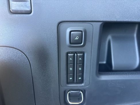 New 2026 Ford Expedition Active image 14