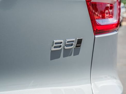 New 2026 Volvo XC40 B5 Plus w/ Protection Package Premier AWD/4WD image 8