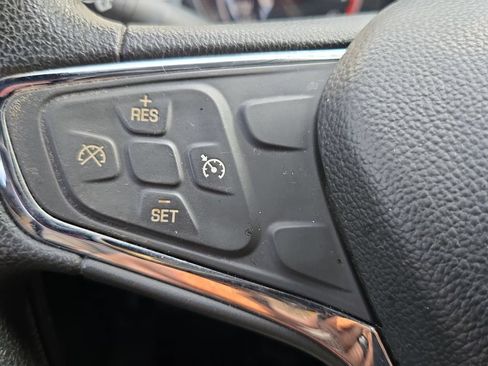 Used 2019 Chevrolet Cruze LT w/ RS Package FWD image 17