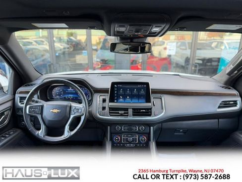 Used 2023 Chevrolet Suburban Premier image 33