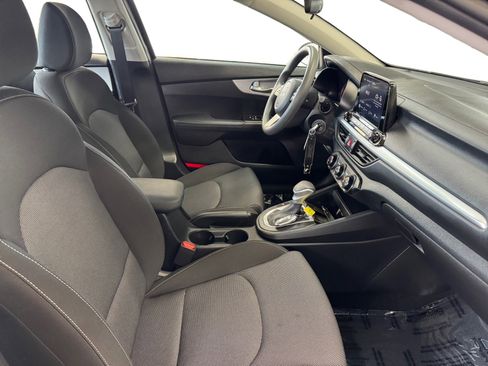 Used 2024 Kia Forte LX image 15