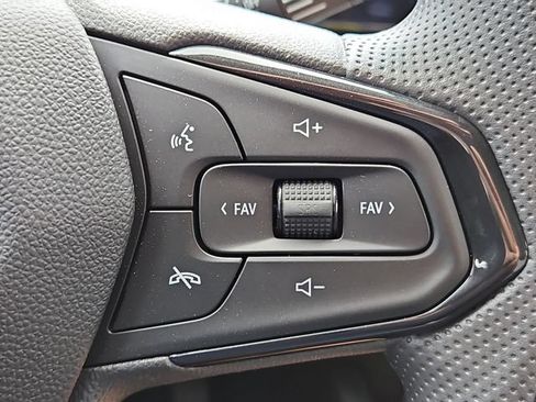 New 2026 Chevrolet Trax LS w/ LS Convenience Package FWD image 43